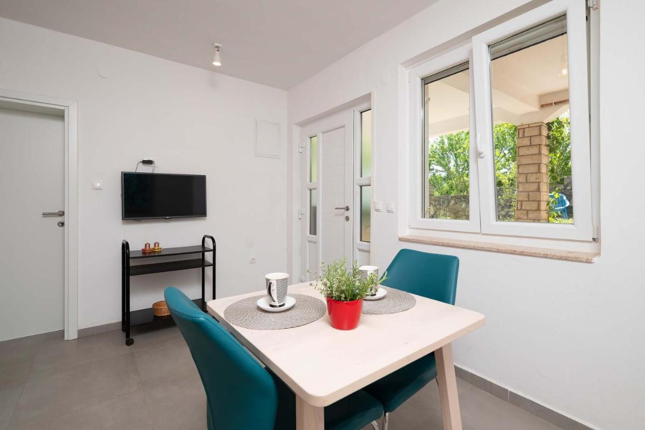 Apartments Pimpinella 프레멘투라 외부 사진